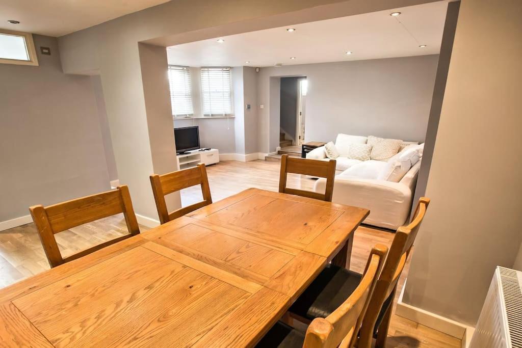 Charming Apartment In Deal Near The Beach & Town المظهر الخارجي الصورة